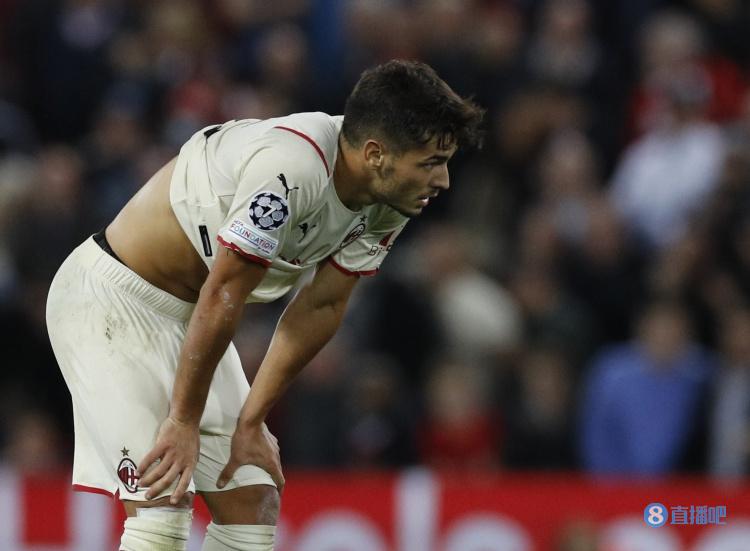 米体:AC米兰认真考虑2200万欧买断迪亚斯,并视他为未来重要一员