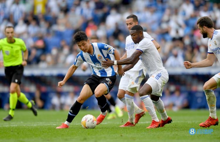 粤媒:机会跑出来却被无视,武磊需重塑队友对他的信任