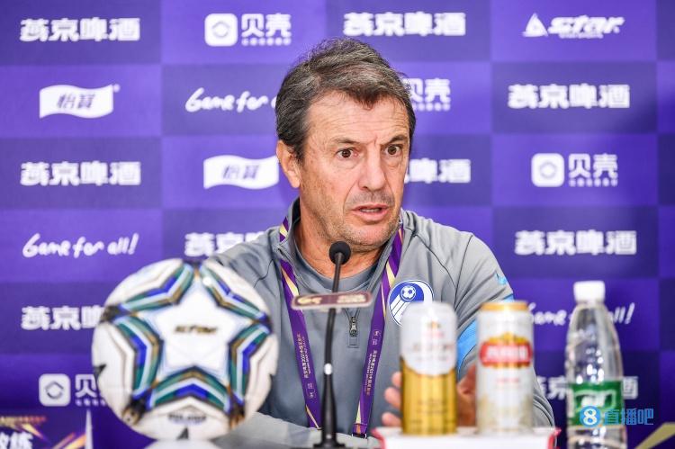 何塞:比分反映了双方的表现 失球主要是大连人自己的问题