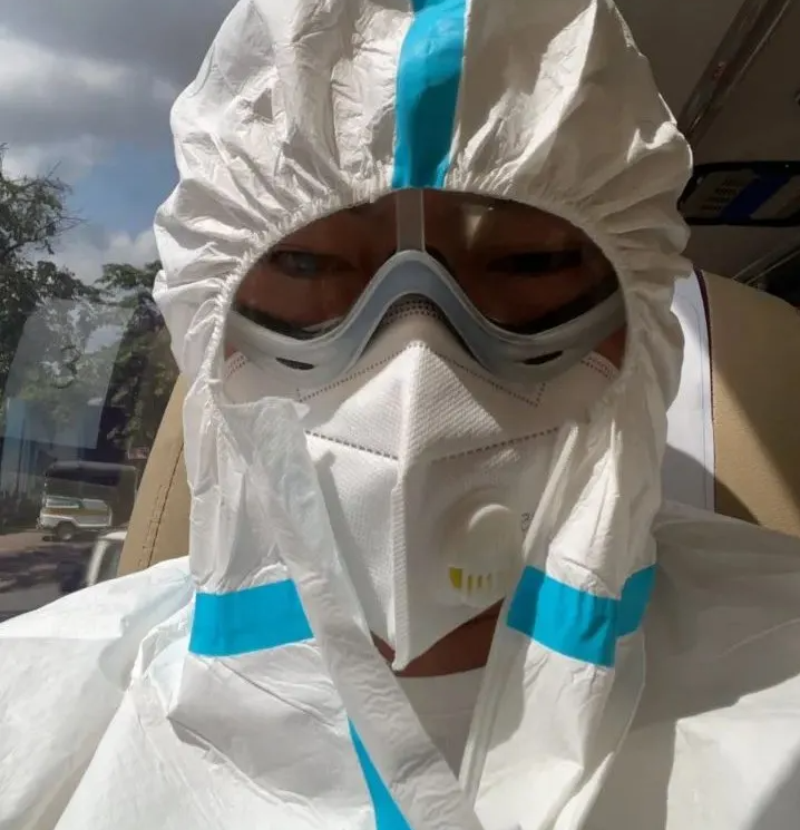 “登机前第3天确诊，而后复查三次却是阴性！浪费5万还回不了国，我都想偷渡了&#8230;”