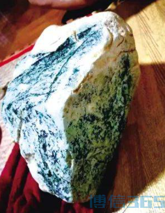 8000万赌石切开仅值400余万，云南3名玉石商被控诈骗！协会发声