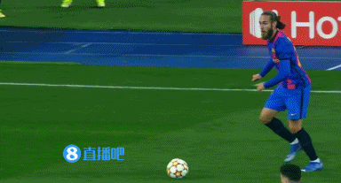 巴萨领先!法蒂禁区内凌空抽射打破僵局