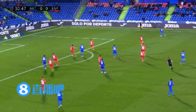 秀!赫塔费球员乌纳尔禁区内停球后倒挂金钩攻破西班牙人球门