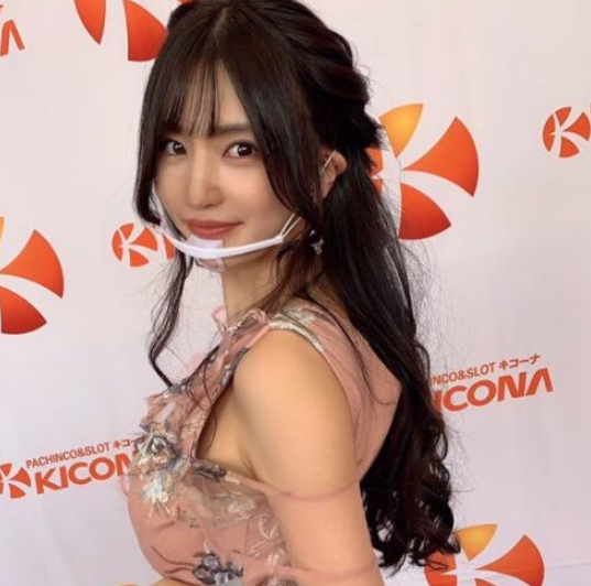 高桥圣子MIDV-010 挑战1对4爽到尖叫不停