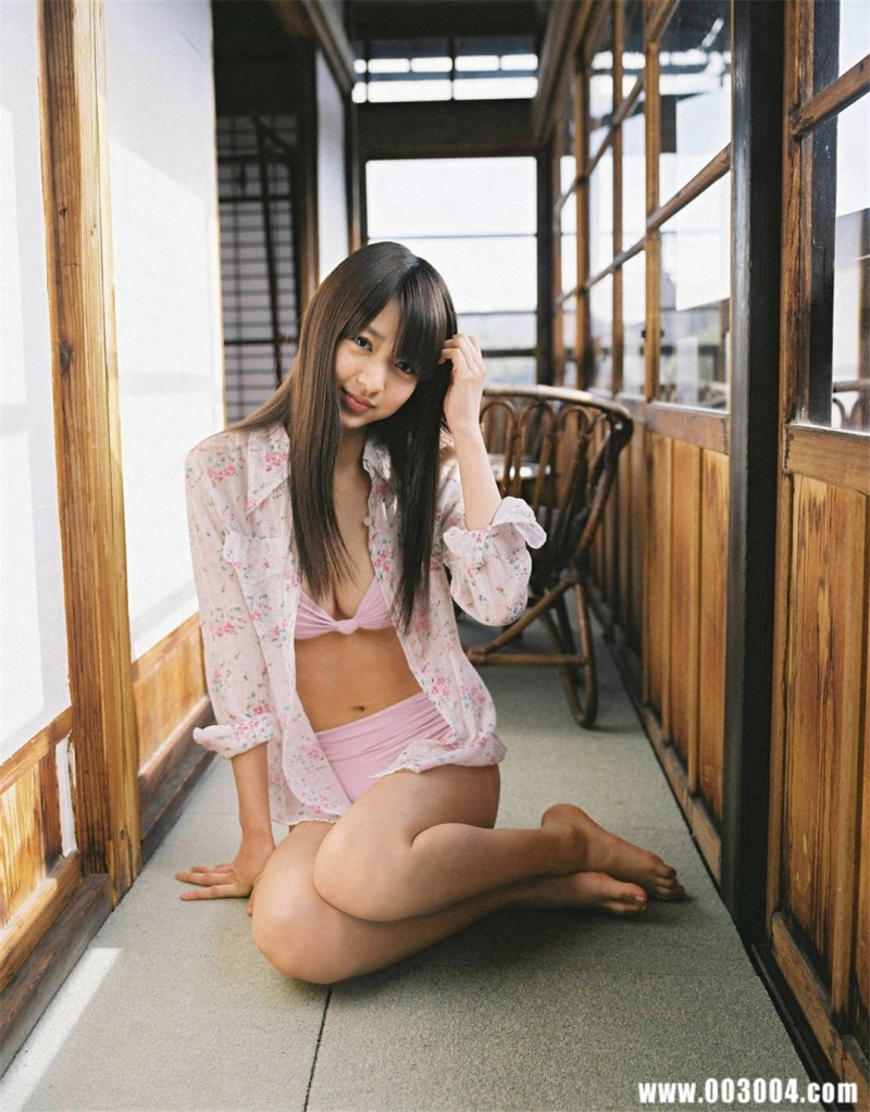 逢泽莉娜写真集《SWEET 18 BLUES》 逢泽莉娜写真集《SWEET 18 BLUES》 精品