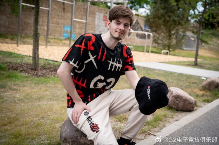 G2官博为Mikyx庆生：祝福笑容比冰激凌更甜的小王子生日快乐