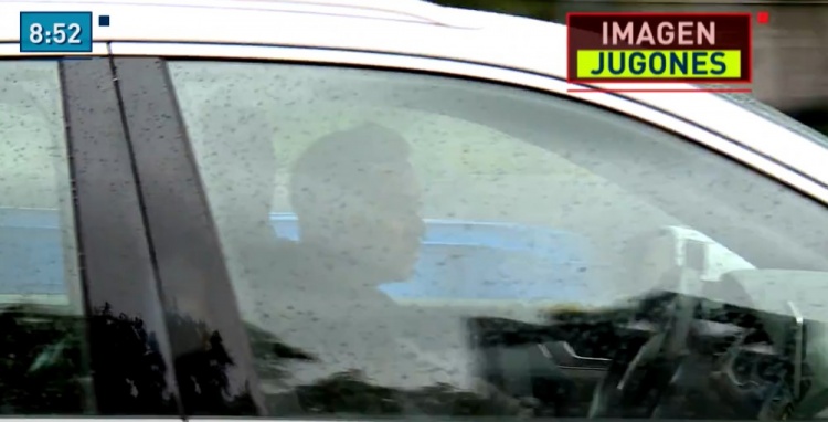 遵守队规!今天巴萨训练前,哈维提早2小时8分钟抵达训练场