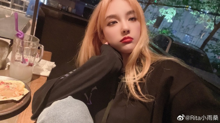 Riat小雨桑：hey boy 小酌吗