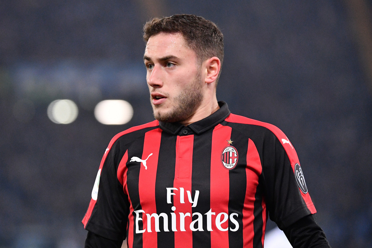 都体：卡拉布里亚右小腿拉伤，将因伤至少伤缺3周