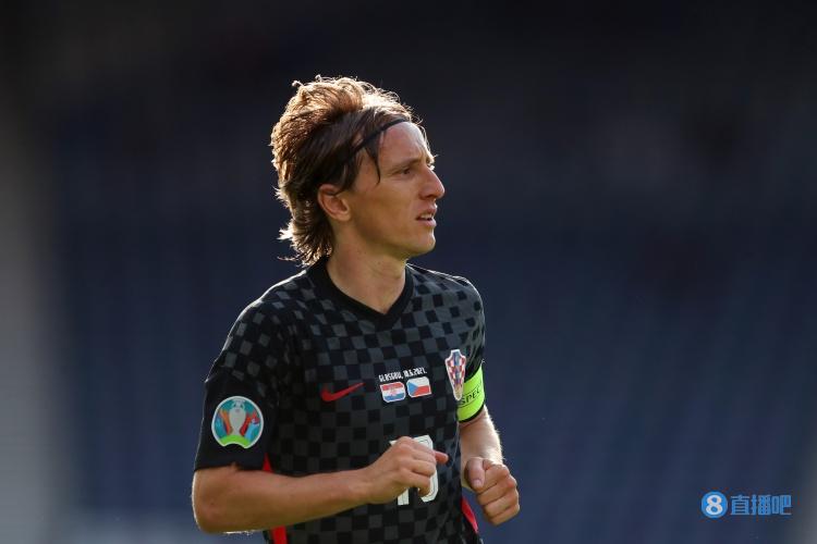 老而弥坚!战胜俄罗斯一役,莫德里奇攻防两端均有出彩数据