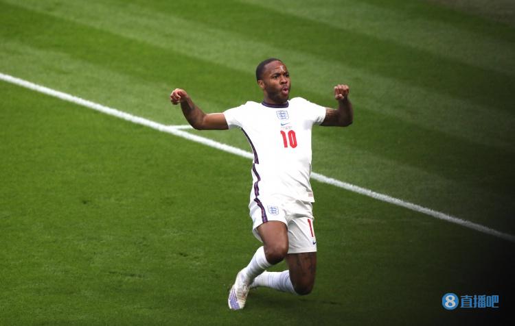 不快乐?每体:斯特林待曼城不舒服 巴萨想要不含强制买断的租借