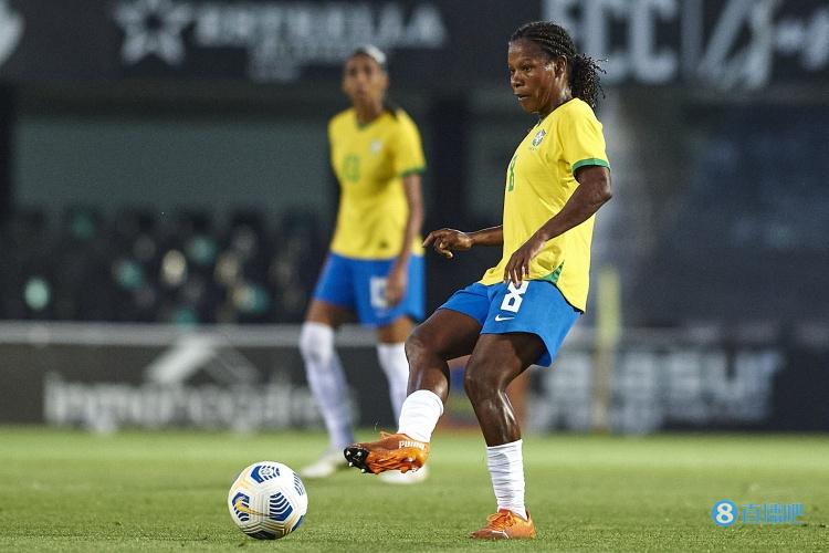 福米加本月底退出巴西女足，分别7次参加女足世界杯和奥运会