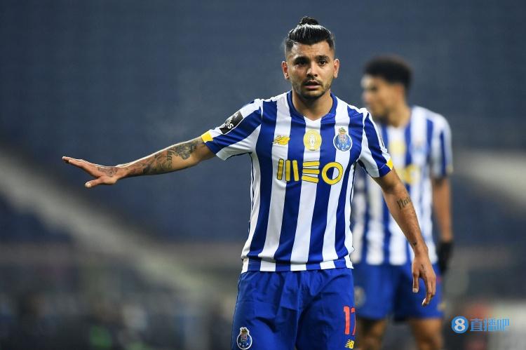 队报:米兰仍在关注波尔图边锋科罗纳,马赛也想明夏免签他