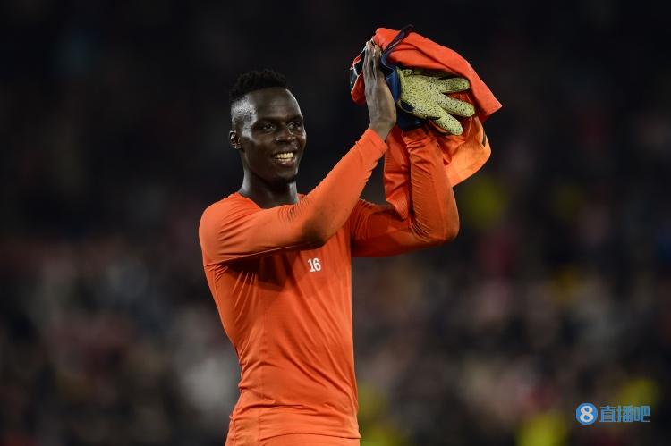 太稳了！门迪为切尔西在欧冠出场16次，完成12次零封