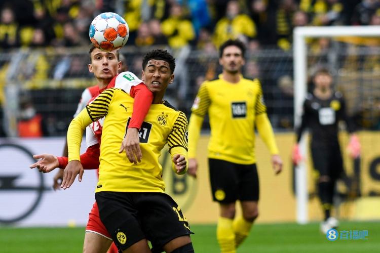 半场-小阿扎尔头球破门科贝尔极限神扑 多特蒙德暂1-0科隆