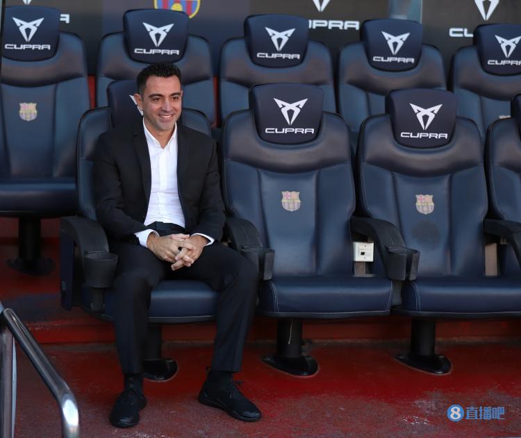 阿斯报:哈维要求球员严格控制体重,每天训练前要过秤