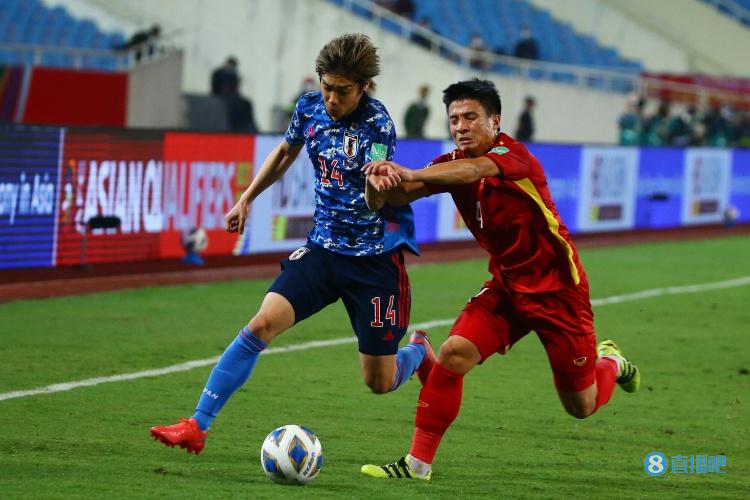 伊东纯也赛后：南野拓实的传球相当精妙，对阵阿曼要还以颜色