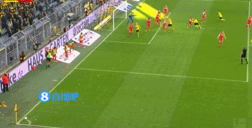 蒂格斯头球破门,打进个人德甲首球