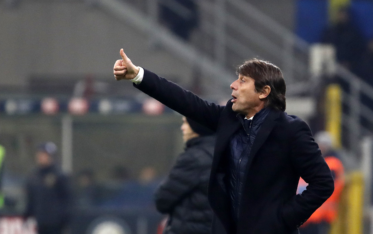 小雷：热刺让孔蒂执教就要给他最大的支持，不要对他加以干涉