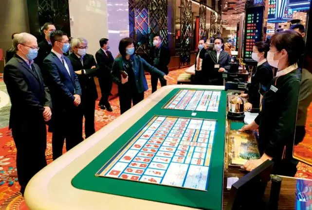 赌牌交接须保障雇员劳动权益 澳门议员冀规定博企本地人聘用比例