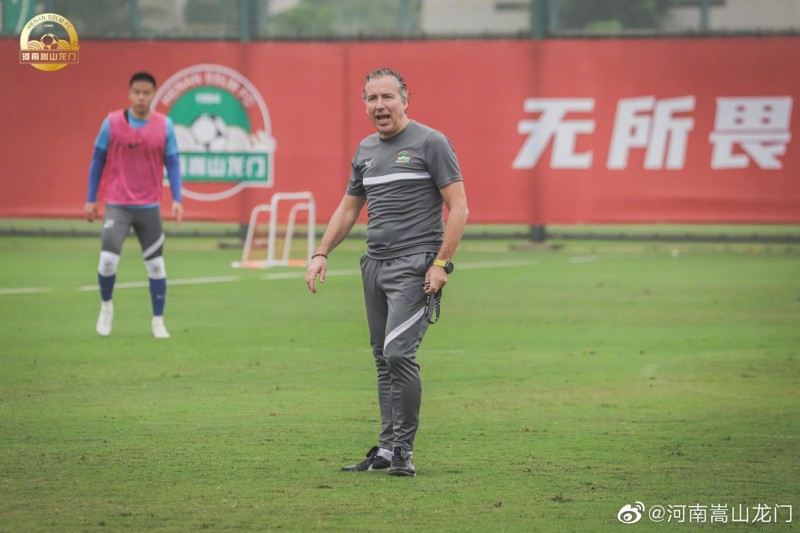 一天两练 刻苦备战【图集】河南嵩山龙门一线队海口冬训