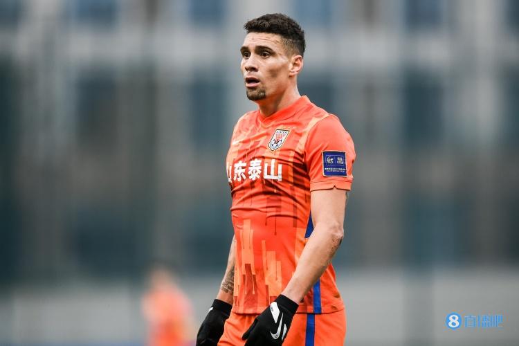 莫伊塞斯:泰山俱乐部打算与我续约,我将冷静分析做最好的决定