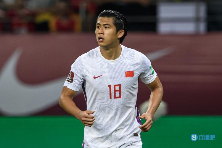 张琳芃、张玉宁对阵阿曼染黄，明年亚洲杯小组赛首战将停赛