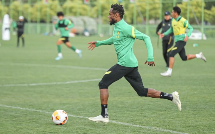 采访 | 阿德本罗：我可能是最害羞的非洲球员 想为球迷带来快乐