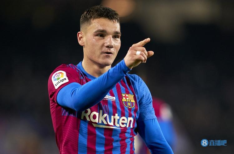 每体:巴萨打算续约尤特格拉 若无新援将升一队当替补