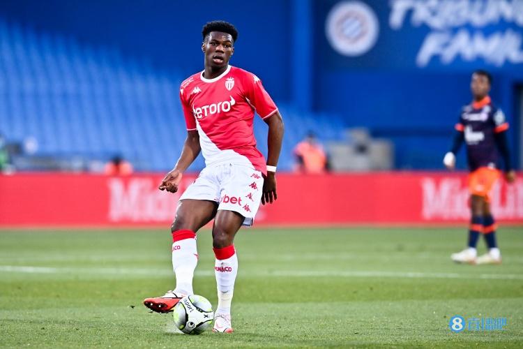 巴黎人报:巴黎密切关注琼阿梅尼,但球员更想去国外踢球