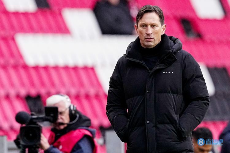 官方：本菲卡与前国安主帅施密特达成原则性协议