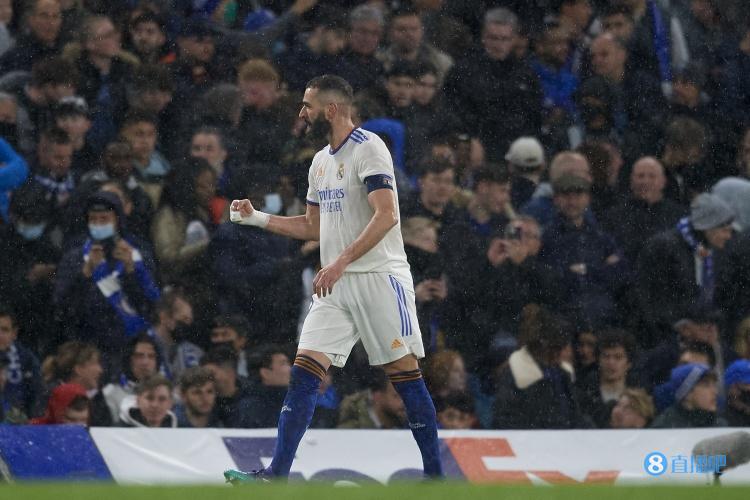 本泽马本赛季欧冠目前打入14球,基本锁定生涯首个欧冠金靴