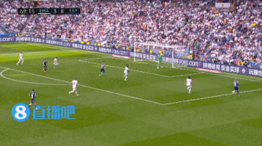 可惜！武磊射门遭巴列霍封堵！