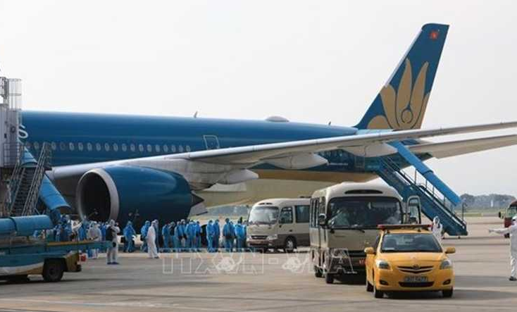 继续执行通过越南新山一和内排两个国际机场入境的航班