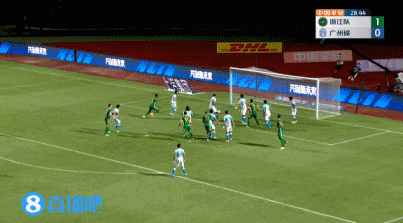 五分钟两球，张佳祺头球破门，浙江2-0领先广州城