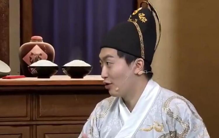 管泽元:我觉得WE好起来的难度 比LangX复出的难度都要大一点