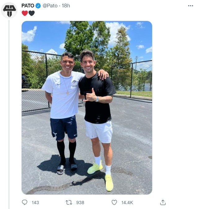 帕托推特晒与蒂亚戈-席尔瓦合照，米兰官推转发旧照：娃娃脸