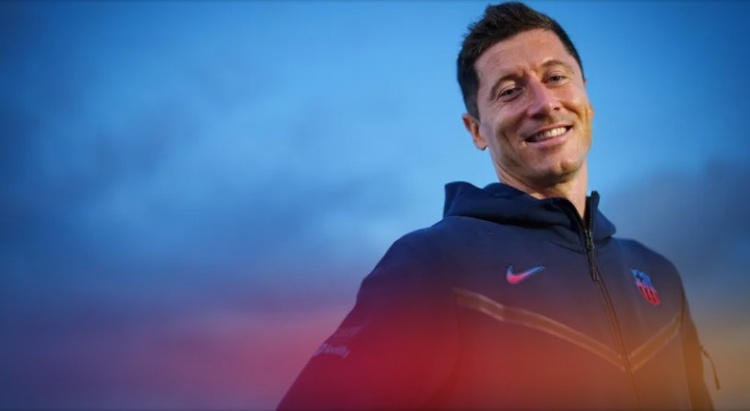 你认为莱万在巴萨首个赛季能进多少球?能带领巴萨在欧冠走多远?