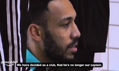 气氛凝固!阿森纳纪录片预告中,塔帅更衣室宣布奥巴梅扬不当队长