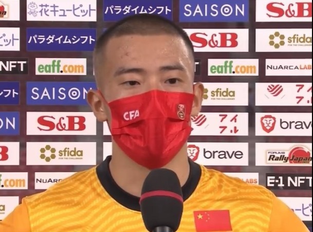 韩佳奇谈乌龙球:如果我指挥更坚决一点,可能会让队友更加坚决