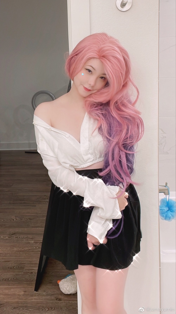 Mayumi晒照:又是一个新版的萨勒芬妮