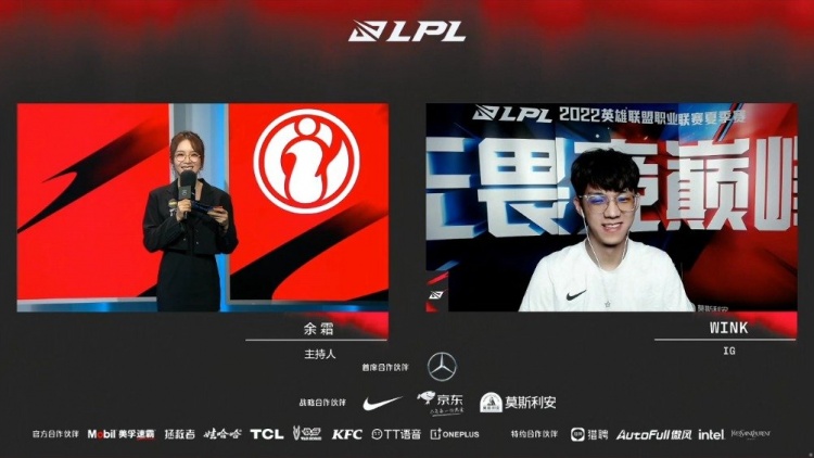 IG赛后采访Wink：跟他比较熟，知道他怎么走位，所以就一直钩他！