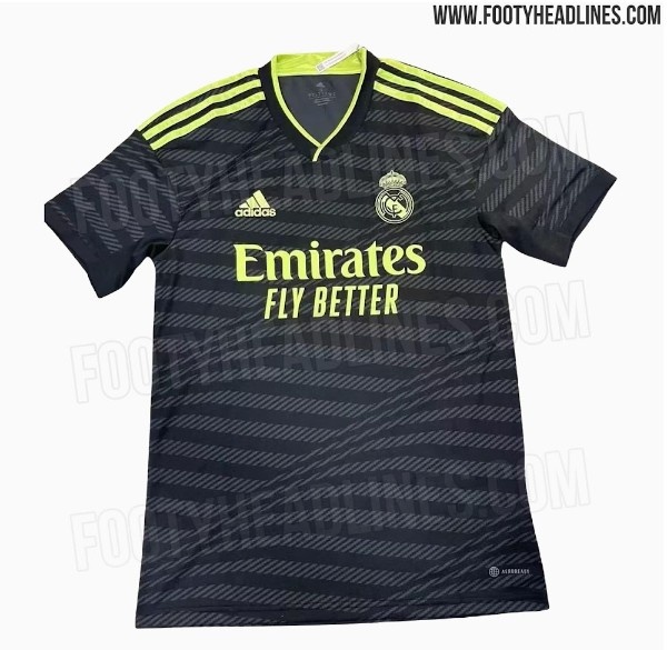 皇马新赛季第三球衣谍照:主体黑色+暗纹,搭配亮黄色设计