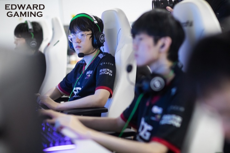 FMVP不应如此啊!Scout发挥不稳EDG惨遭逆转