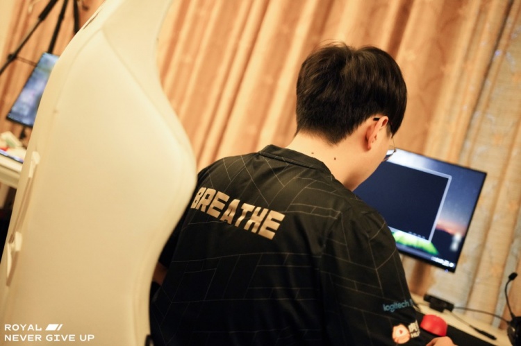 抢龙救赎!Breathe是否成功融入了RNG战术体系?