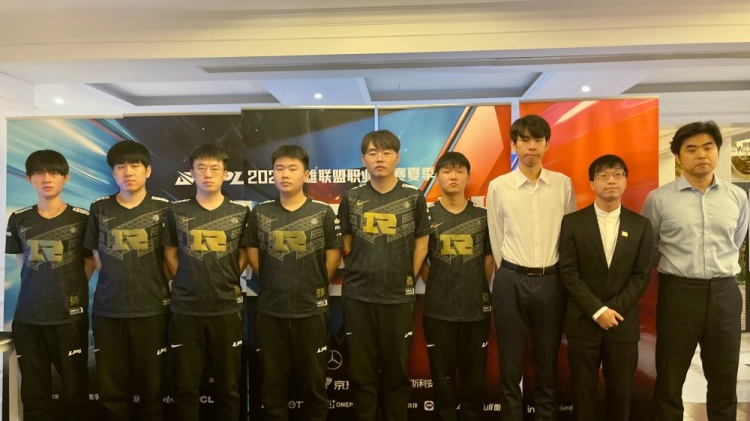 RNG赛后群访zhukai：队伍中前期选择 判断 对战力判断还是要提高