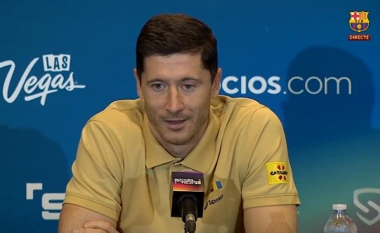 有点损?被问到拜仁82巴萨,莱万:我们还没在更衣室谈过这个