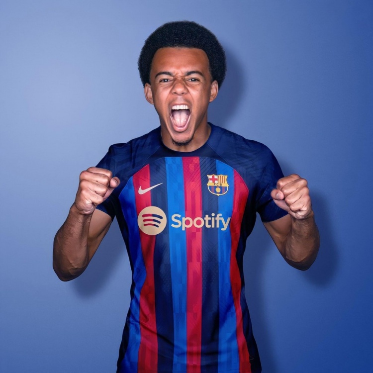 西媒:孔德加盟巴萨还有手续待完成,球员不会去纽约