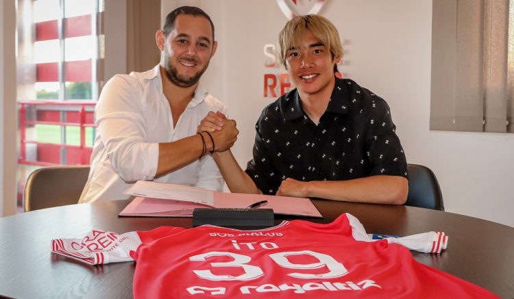 官方:伊东纯也正式加盟兰斯,转会费1000万欧&签约至2026