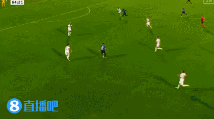 连扳两球!巴雷拉挑射破门,国米2-2追平里昂